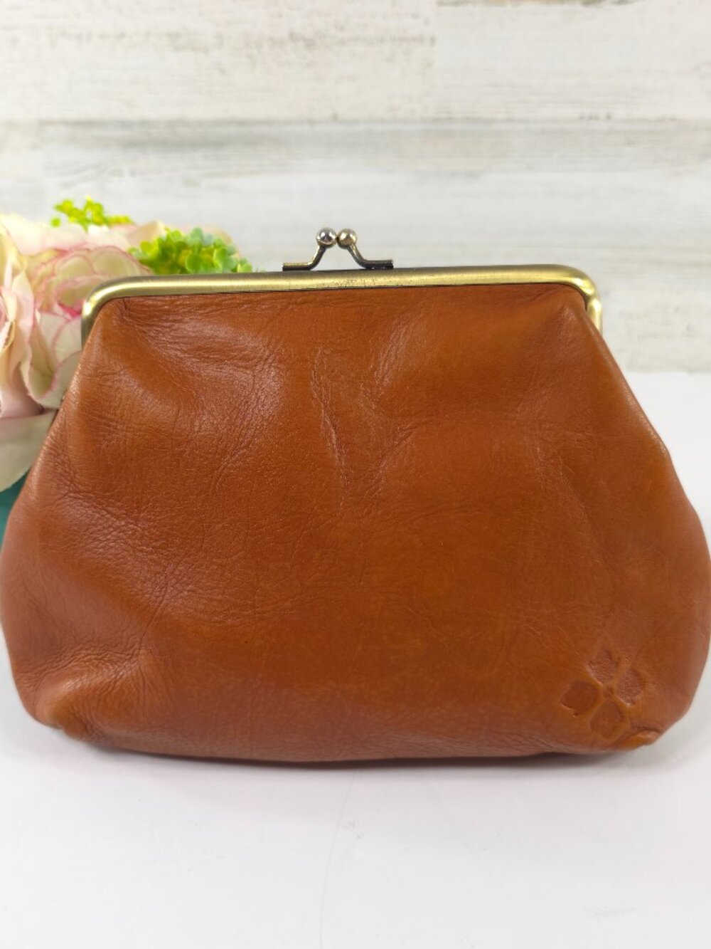 PATRICIA NASH BROWN LEATHER COIN WALLET WITH CLASP CLOSURE *NO WRISTLET STRAP*